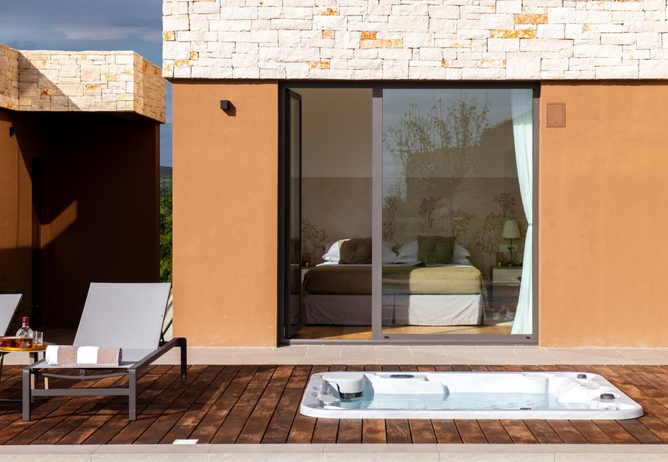 Вилла на Brtonigla - Villa Sanpadeo for kids & families in Central Istria with jacuzzi, sauna & sea view