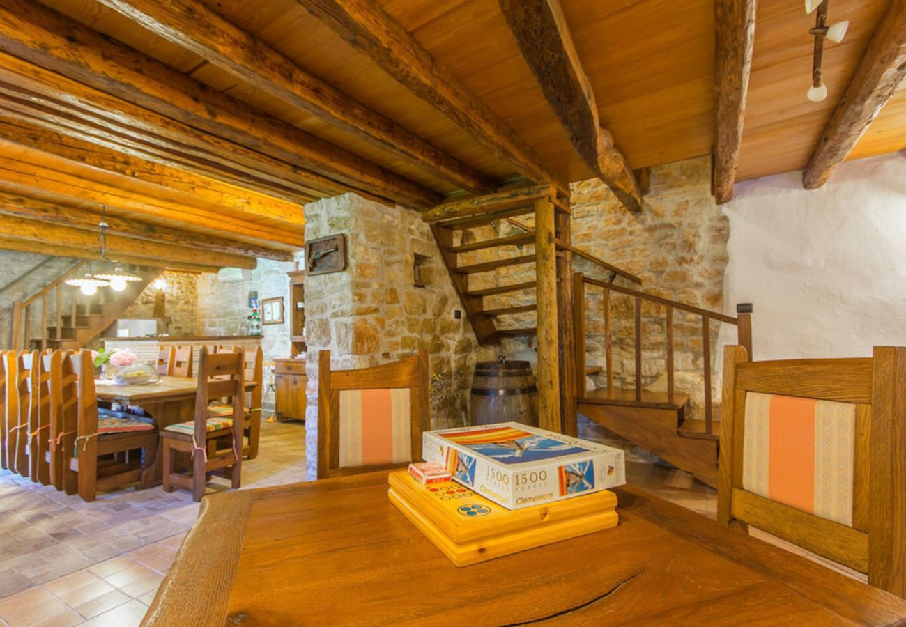 Вилла на Mrgani - Villa Captain Morgan for 8 people in Central Istria - pet friendly with private pool