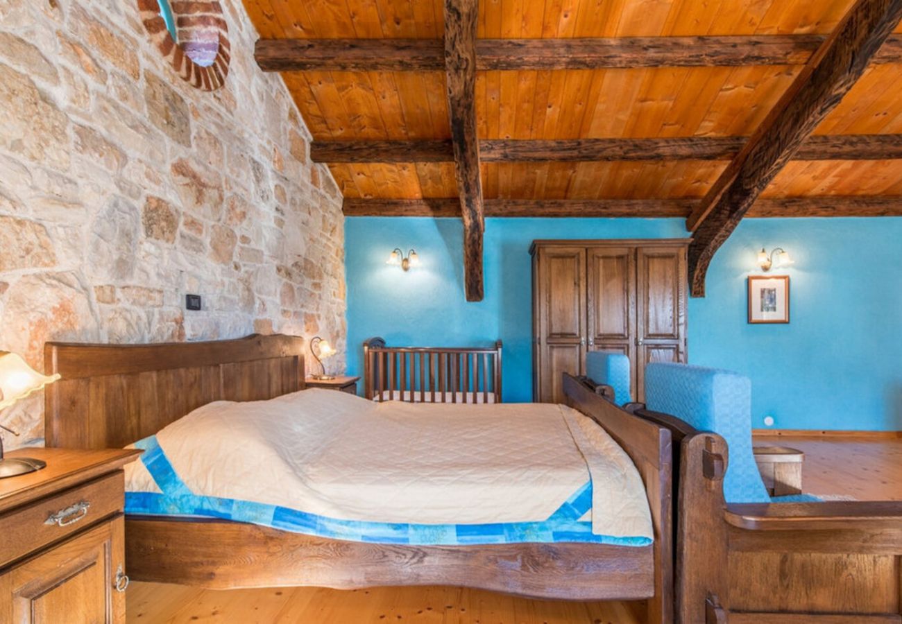 Вилла на Vižinada - Villa Giselle in Central Istria for 8 people with large garden & private pool - pet friendly