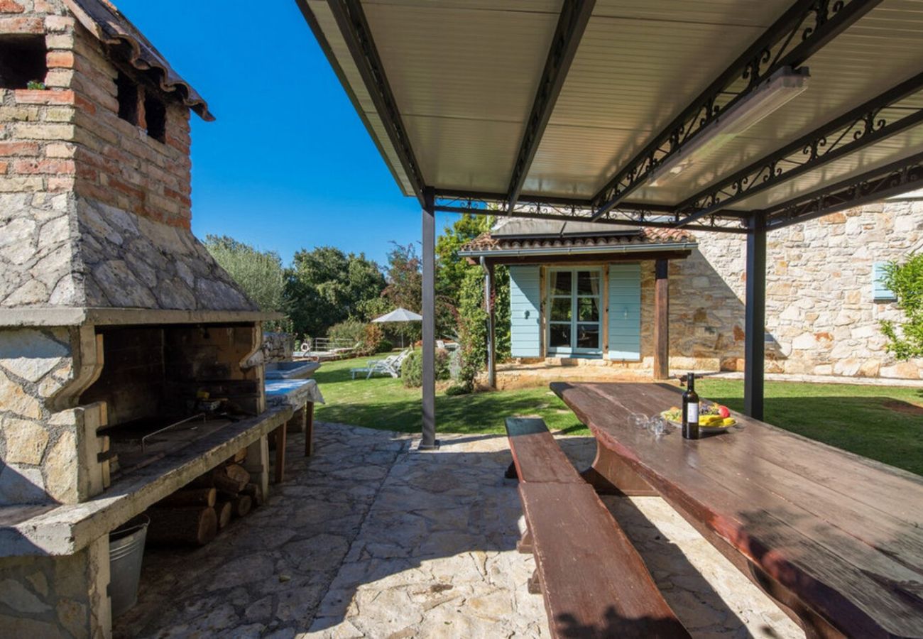 Вилла на Vižinada - Villa Giselle in Central Istria for 8 people with large garden & private pool - pet friendly