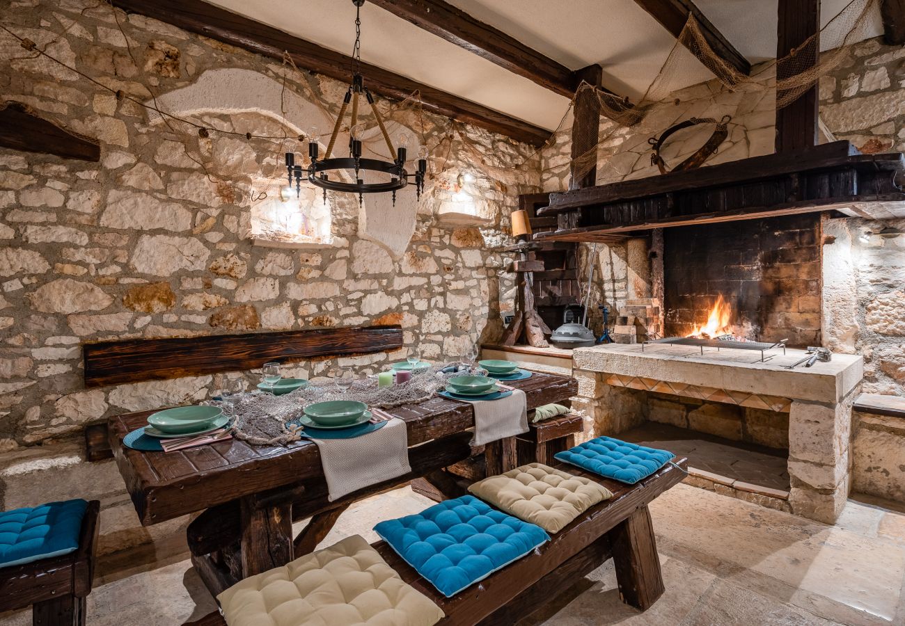 Вилла на Marcana - Villa Cassa di Roccia for 8 people in Central Istria - pet friendly with heated pool