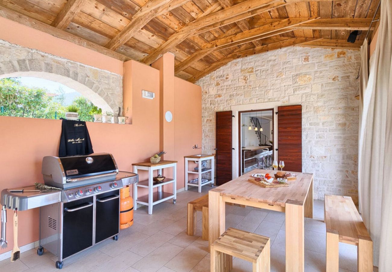 Вилла на Vošteni - Villa Dubravka in Central Istria for 11 people - pet friendly with 70 m2 private pool