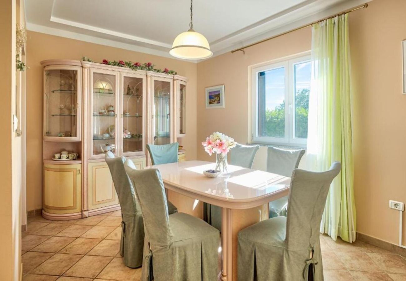 Вилла на Ripenda Kras - Villa Ines for 8 people near Labin - Rabac with 48 m2 private pool and pet friendly