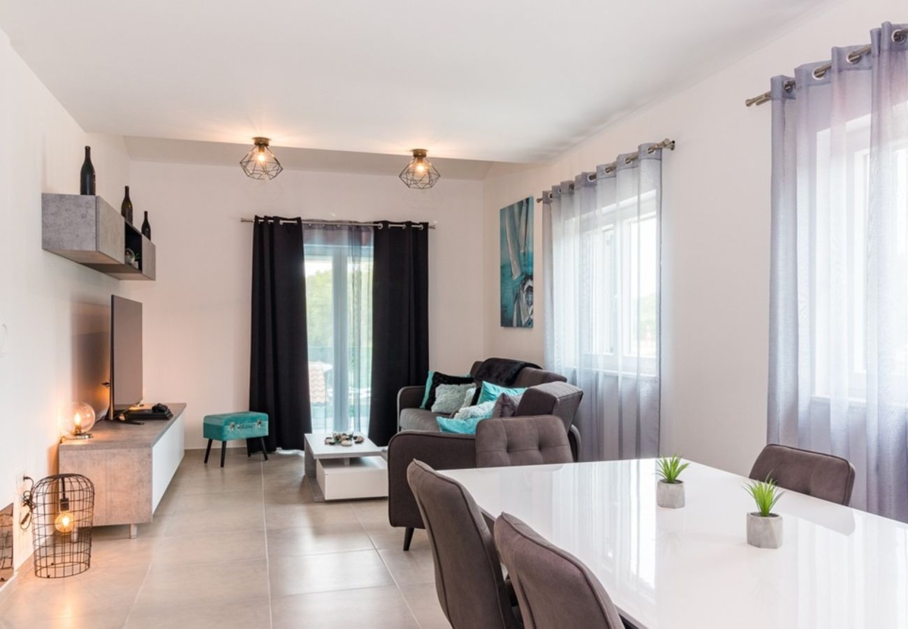 Вилла на Pula - Villa Horizon for 18 people near Pula with large garden and children playground