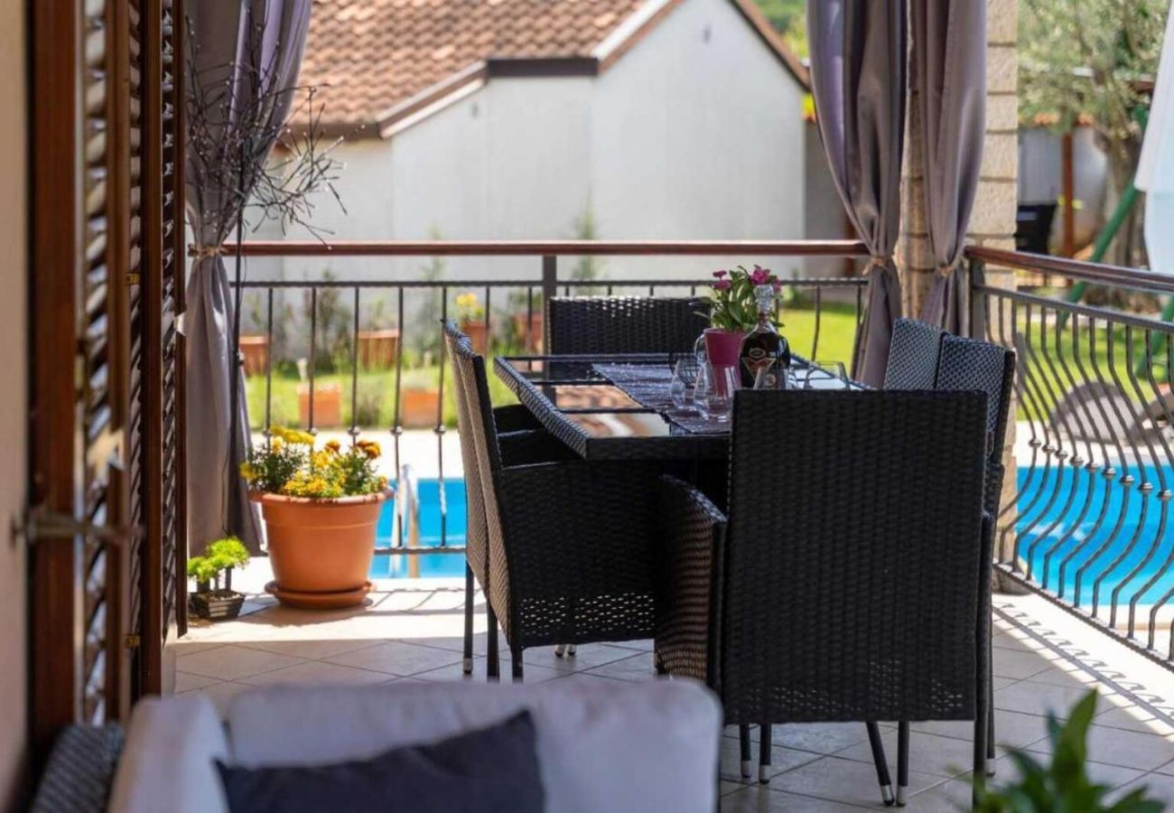 Вилла на Porec - Villa Mia & Iva for 6 people near Poreč with private pool and pet friendly